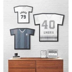 Umbra Statuettes Et Figurines Cadre Maillot De Sport Collector -Sablie Vases Soldes cadre maillot de sport collector 1