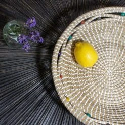 Pirouette Paris Statuettes Et Figurines Corbeille Ronde En Jonc De Mer Et Perles De Bois D37 -Sablie Vases Soldes corbeille ronde en jonc de mer et perles de bois d37 3