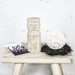 Bazar Bizar Statuettes Et Figurines Statue En Grès -Sablie Vases Soldes statue en gres 60