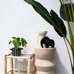 Maisons Du Monde Statuettes Et Figurines Statuette éléphant En Dolomite Noire H8 -Sablie Vases Soldes statuette elephant en dolomite noire h8 1000 14 4 216730 3