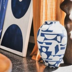 Maisons Du Monde Vases Vase En Argile Blanche Et Bleue H42 -Sablie Vases Soldes vase en argile blanche et bleue h42 1000 3 17 220187 2